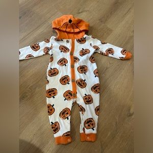 Pumpkin romper
